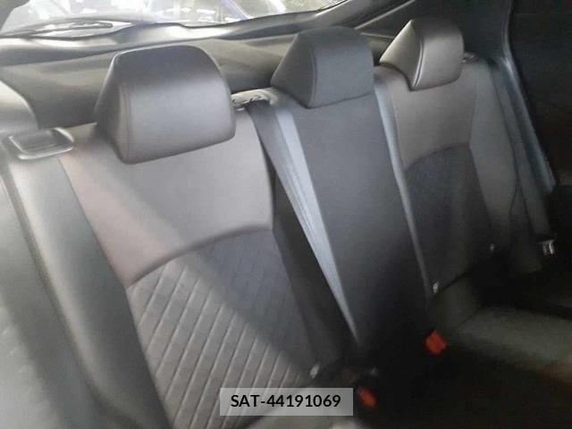 Toyota C-HR 2017 8862814-11