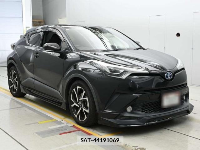 Toyota C-HR 2017 8862814-5