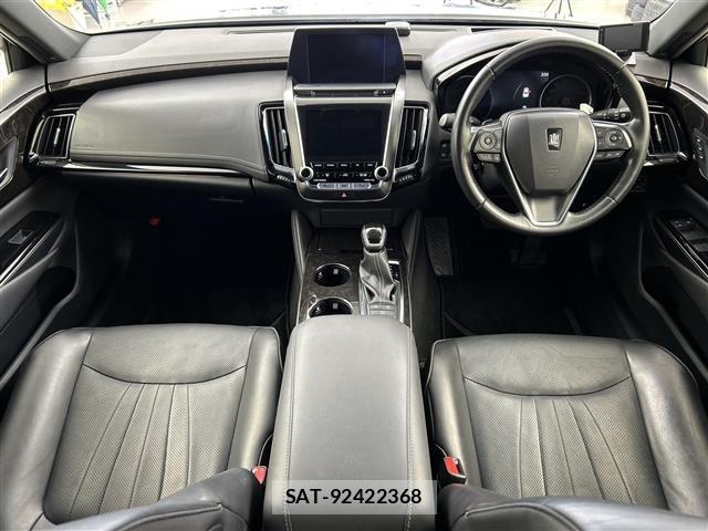 Toyota CROWN 2018 8937586-15