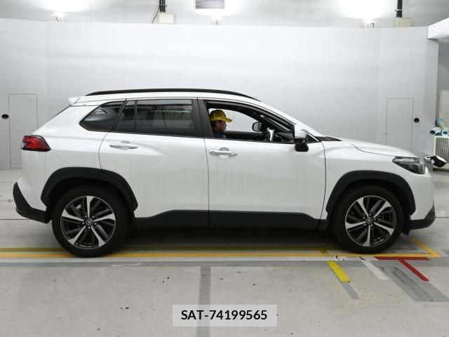 Toyota COROLLA CROSS 2024 8905909-3