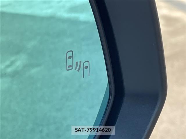 Toyota COROLLA CROSS 2024 8906438-18