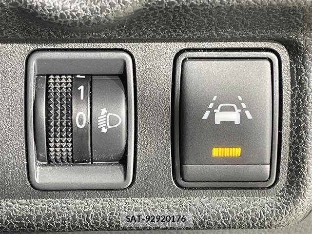 Nissan NOTE 2018 8693269-20