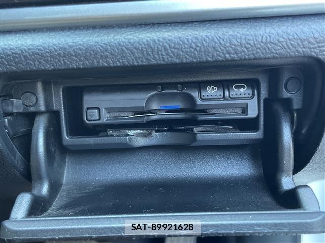 Toyota CROWN 2015 8680525-1