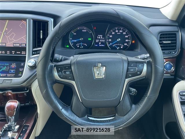 Toyota CROWN 2015 8680525-14