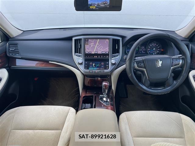 Toyota CROWN 2015 8680525-15