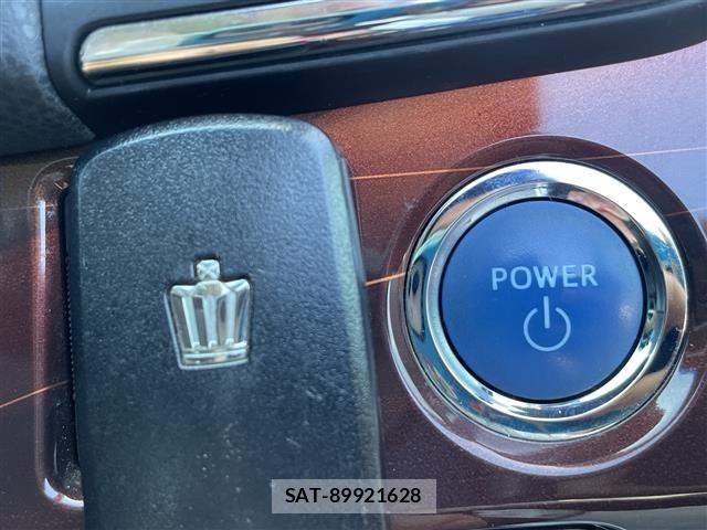 Toyota CROWN 2015 8680525-21