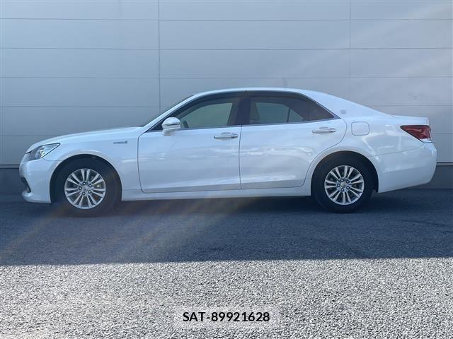 Toyota CROWN 2015 8680525-6