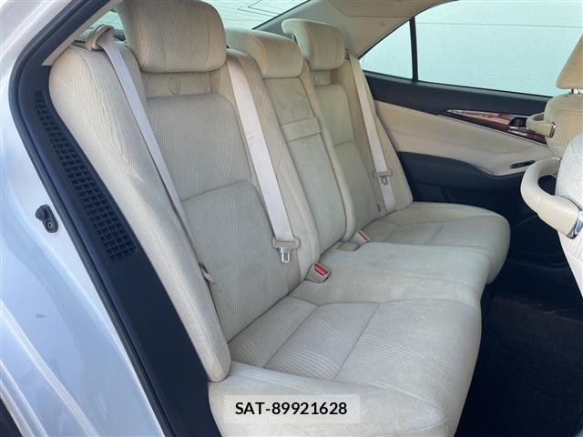 Toyota CROWN 2015 8680525-9