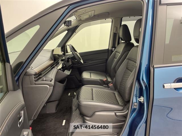 Nissan SERENA 2024 8926028-6