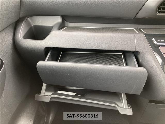 Nissan ROOX 2022 8902771-20