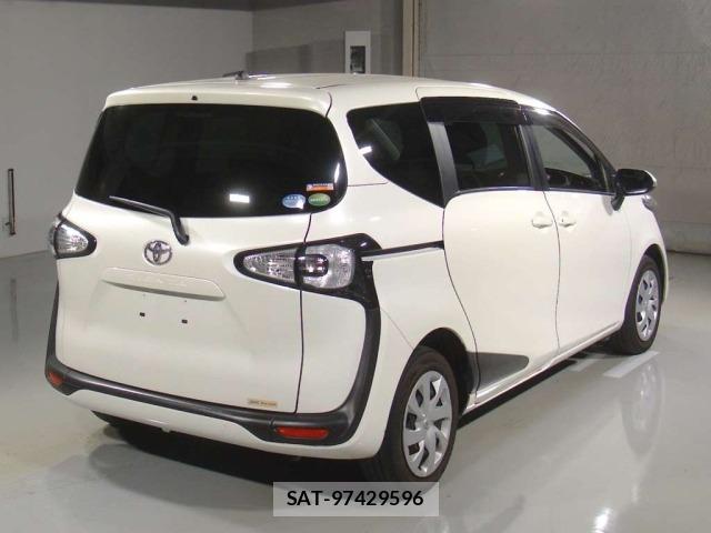 Toyota SIENTA 2015 8764452-1