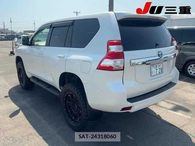 Toyota LAND CRUISER PRADO 2016 8676512-1