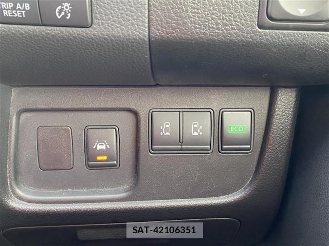 Nissan SERENA 2015 8926040-1