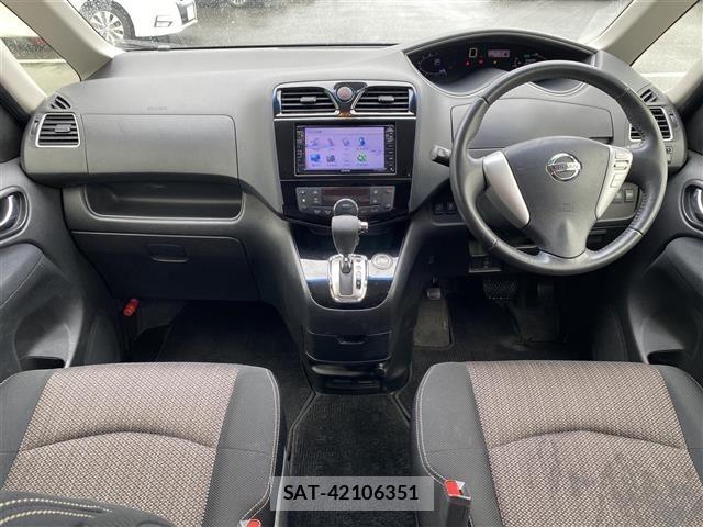 Nissan SERENA 2015 8926040-14