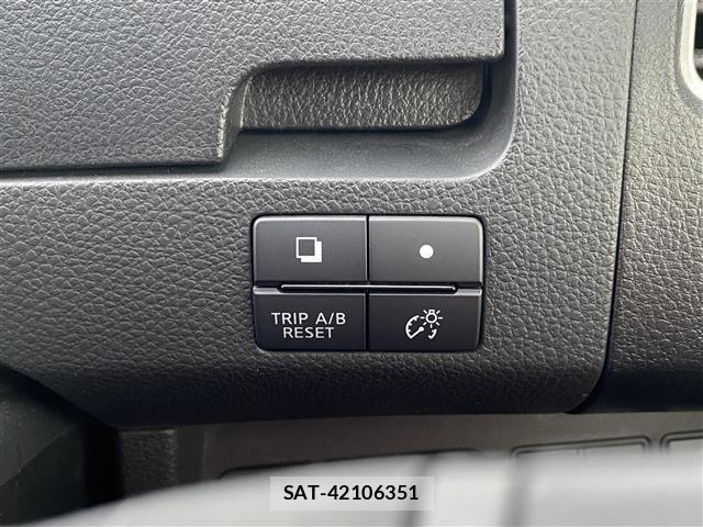 Nissan SERENA 2015 8926040-3