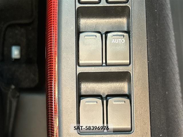 Suzuki SWIFT 2022 8692075-22