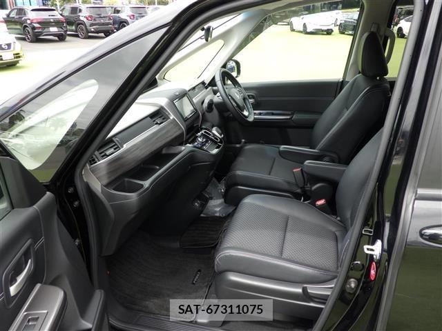Honda FREED 2022 8684450-2