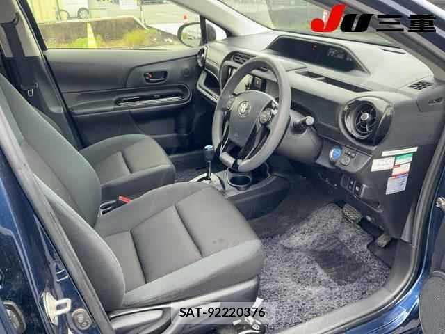 Toyota AQUA 2016 8862352-4