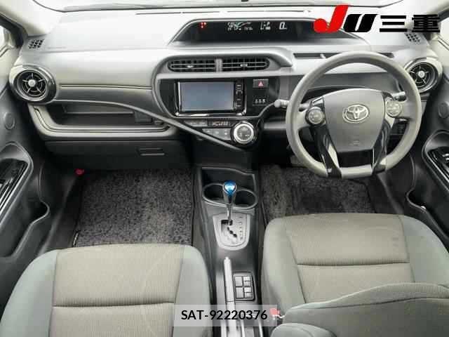 Toyota AQUA 2016 8862352-8