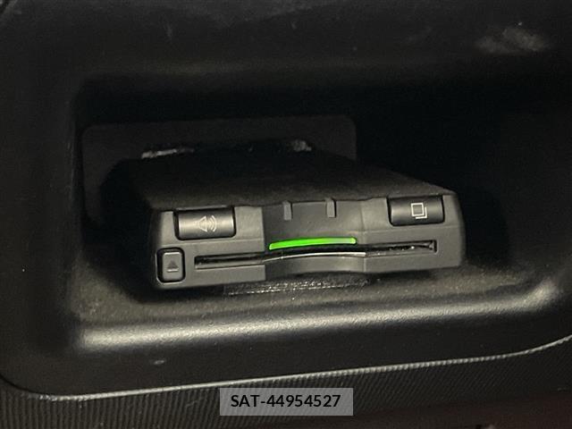 Toyota PORTE 2012 8702600-18