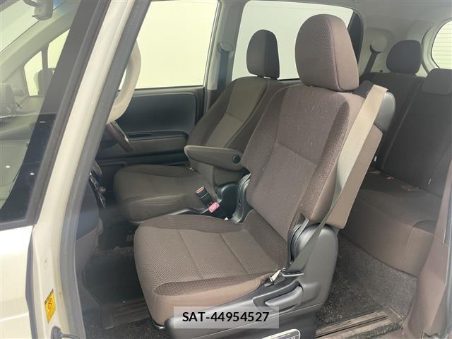 Toyota PORTE 2012 8702600-7