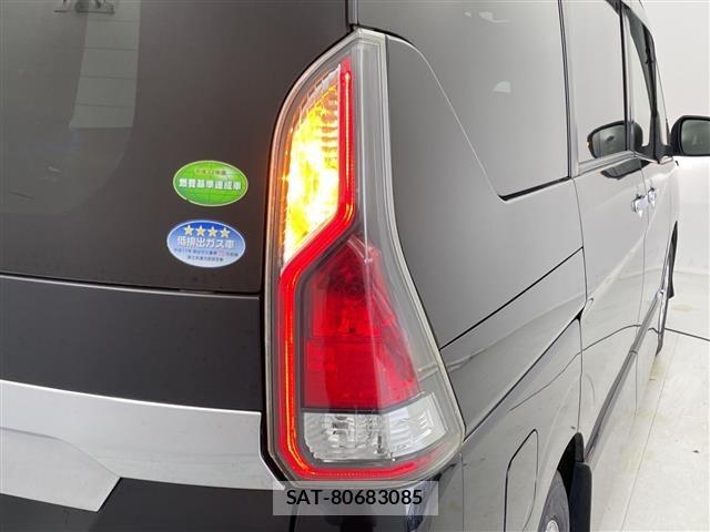 Nissan SERENA 2016 8926041-19