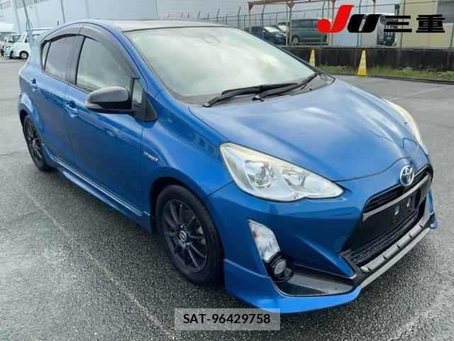 Toyota AQUA 2016 8862353-0