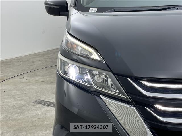 Nissan SERENA 2017 8926056-11