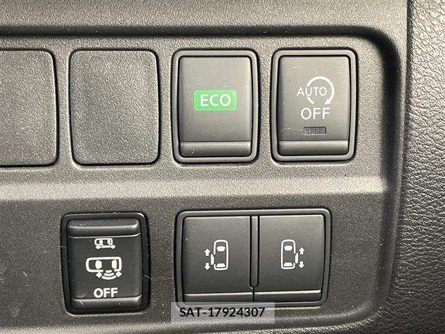 Nissan SERENA 2017 8926056-19