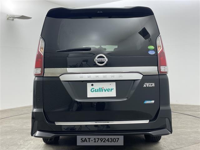 Nissan SERENA 2017 8926056-22