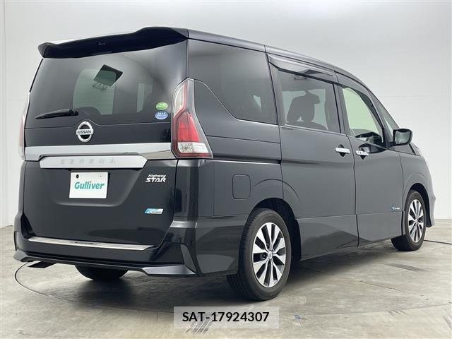 Nissan SERENA 2017 8926056-4
