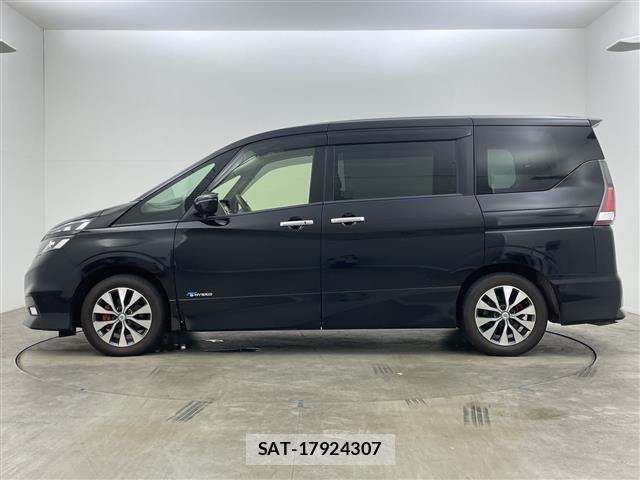 Nissan SERENA 2017 8926056-6