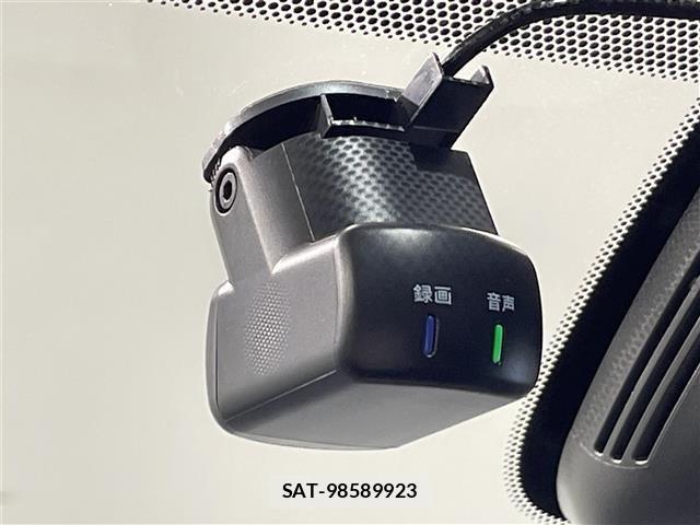 Nissan SERENA 2022 8671599-1