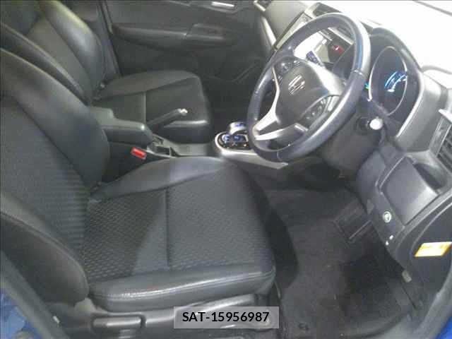 Honda FIT 2013 8703426-4