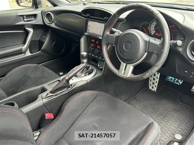 Toyota 86 2013 8891965-17