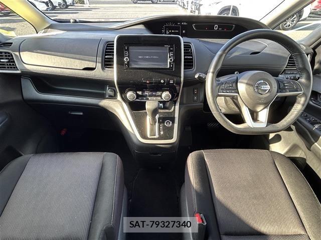 Nissan SERENA 2017 8926065-15