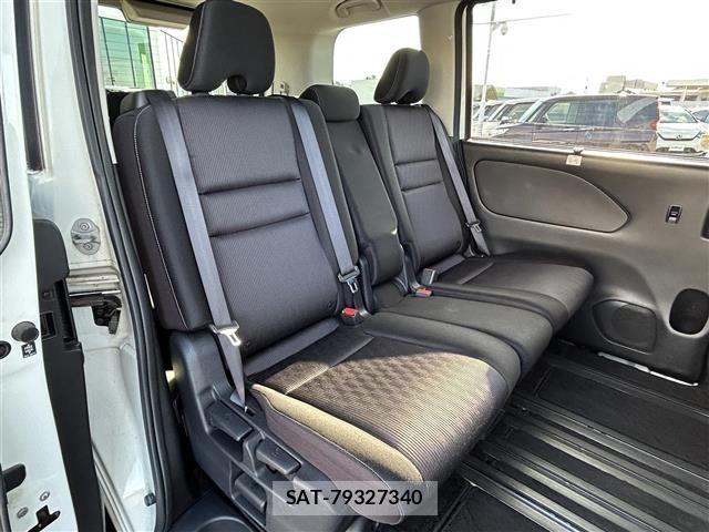 Nissan SERENA 2017 8926065-22