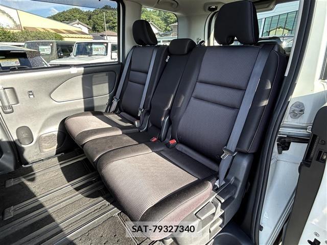 Nissan SERENA 2017 8926065-6