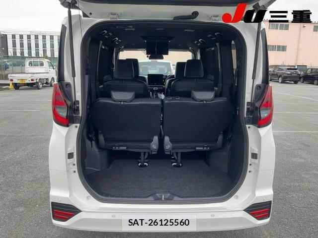 Toyota NOAH 2023 8765261-7