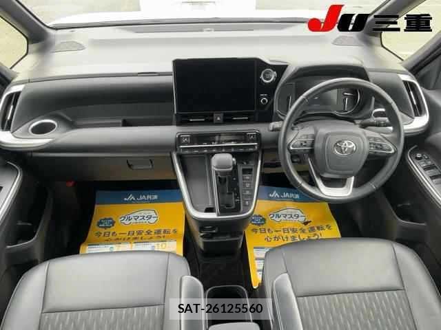 Toyota NOAH 2023 8765261-8