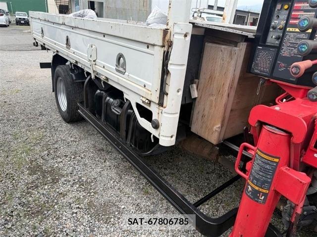 Nissan ATLAS 2006 8691060-11