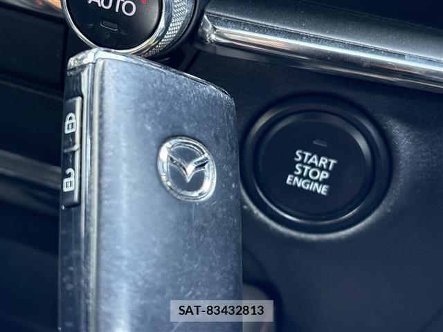 Mazda MAZDA3 2022 8909289-12