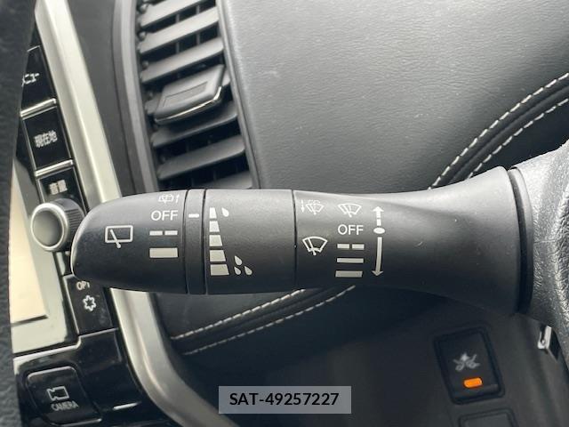 Nissan SERENA 2017 8926089-1