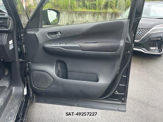 Nissan SERENA 2017 8926089-12