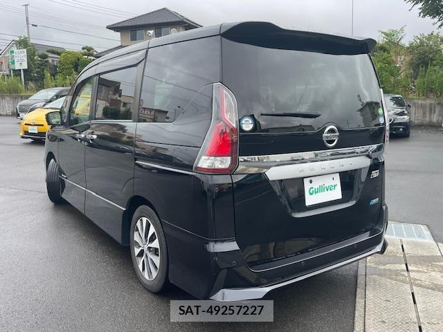 Nissan SERENA 2017 8926089-13