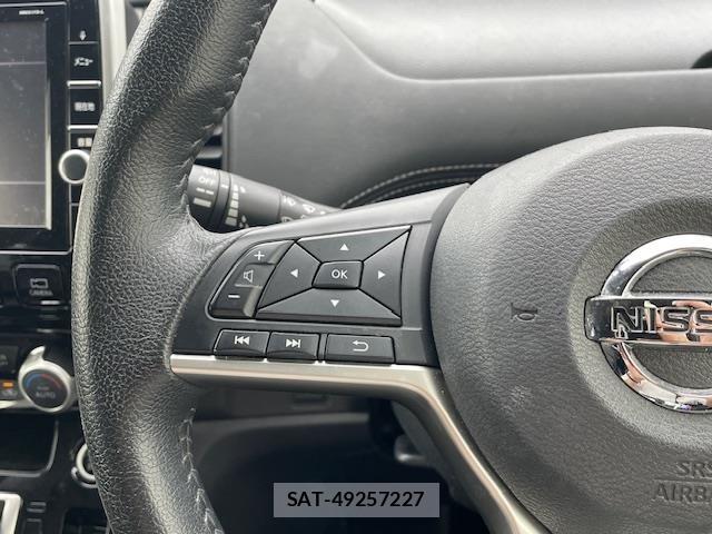 Nissan SERENA 2017 8926089-18