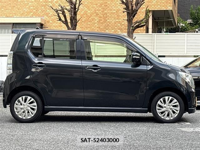 Suzuki WAGON R 2015 8921106-12