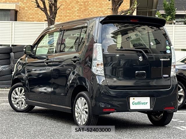 Suzuki WAGON R 2015 8921106-13