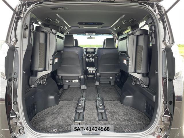 Toyota VELLFIRE 2017 8905005-2