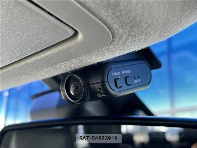 Nissan ELGRAND 2025 8689695-21